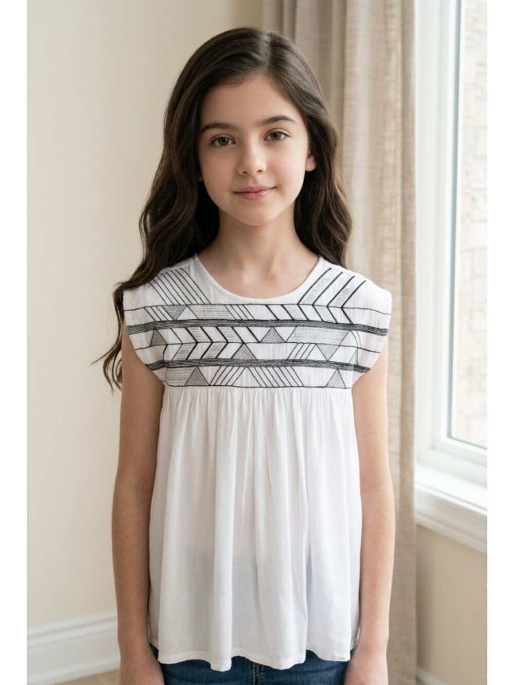 Crazy 8 Girls Embroidered White Sleeveless Top